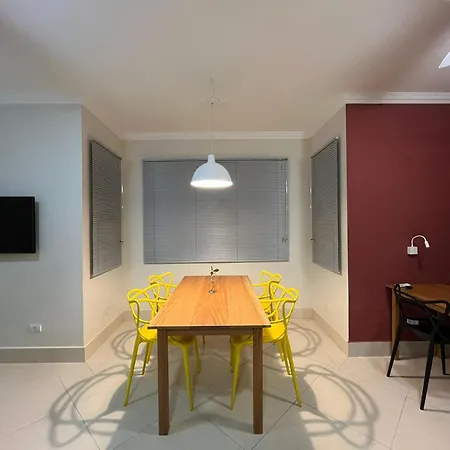 2 Dorms com ar split nos quartos, piscina, Wi-fi e 5min a pé da Praia do Itaguá-2